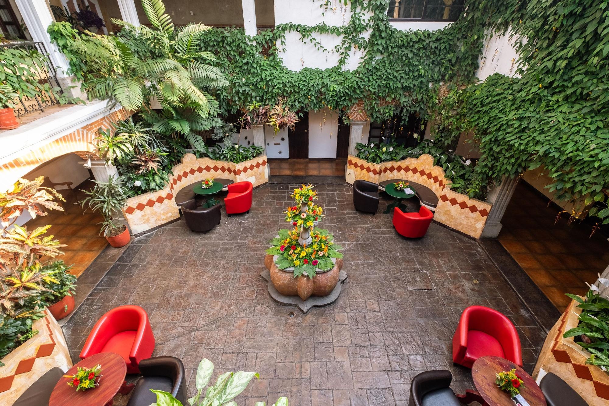 Hotel El Carmen